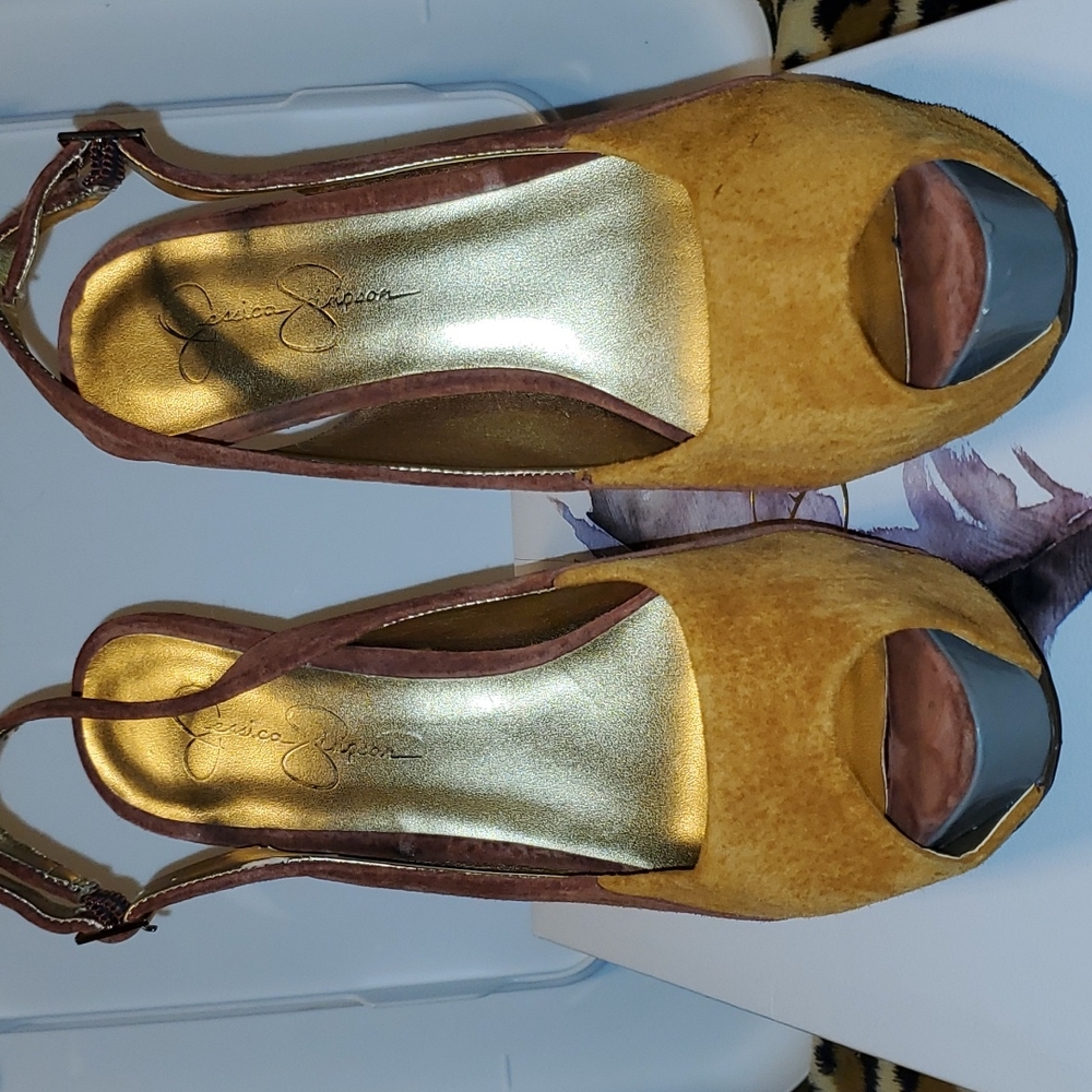 Jessica Simpson heels